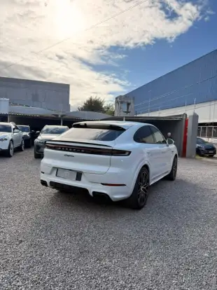 PORSCHE-CAYENNE-2025