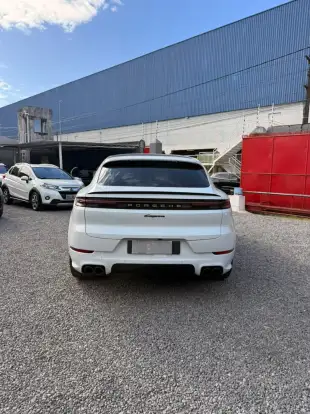 PORSCHE-CAYENNE-2025