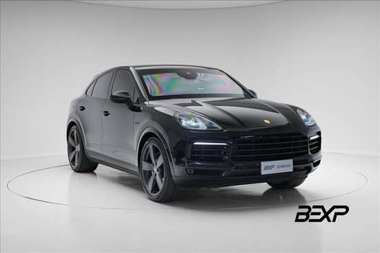 PORSCHE-CAYENNE-2022