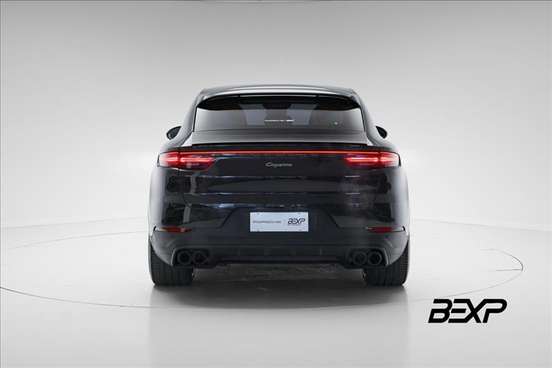 PORSCHE-CAYENNE-2022
