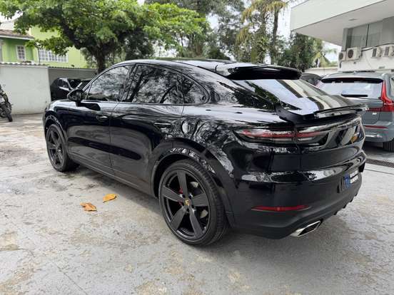 PORSCHE-CAYENNE-2019
