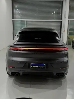 PORSCHE-CAYENNE-2025