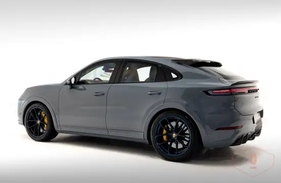 PORSCHE-CAYENNE-2023