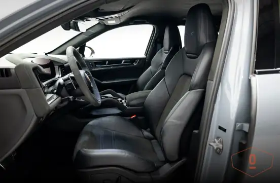 PORSCHE-CAYENNE-2023