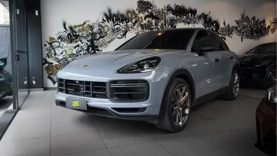 PORSCHE-CAYENNE-2022