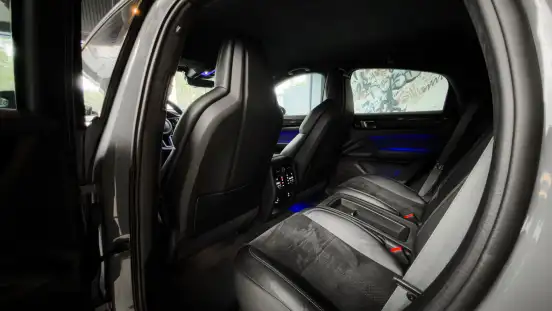 PORSCHE-CAYENNE-2022