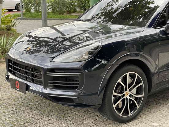 PORSCHE-CAYENNE-2018