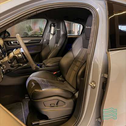 PORSCHE-CAYENNE-2022
