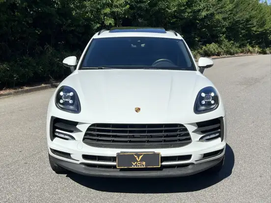PORSCHE-MACAN-2021