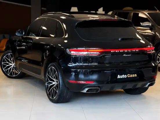 PORSCHE-MACAN-2019