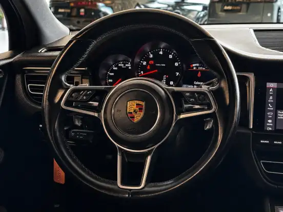 PORSCHE-MACAN-2019