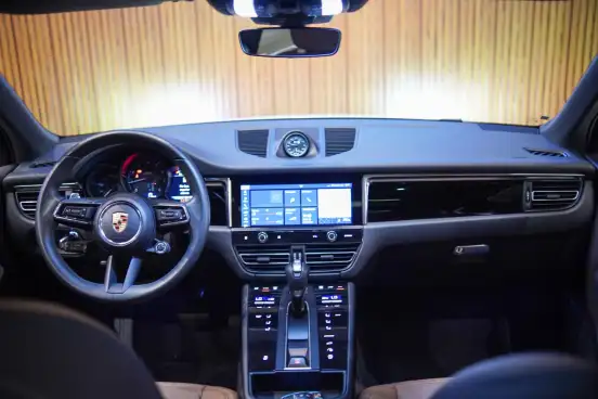 PORSCHE-MACAN-2024