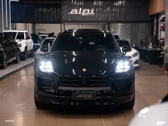 PORSCHE-MACAN-2024
