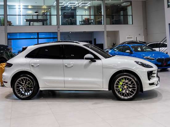 PORSCHE-MACAN-2.0 16V GASOLINA 4P AUTOMÁTICO PORSCHE-MACAN-2019