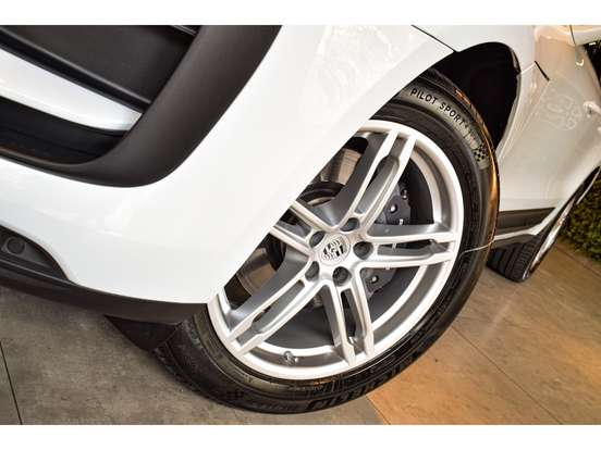 PORSCHE-MACAN-2.0 TURBO GASOLINA PDK PORSCHE-MACAN-2024