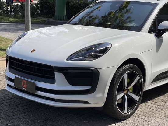PORSCHE-MACAN-2022