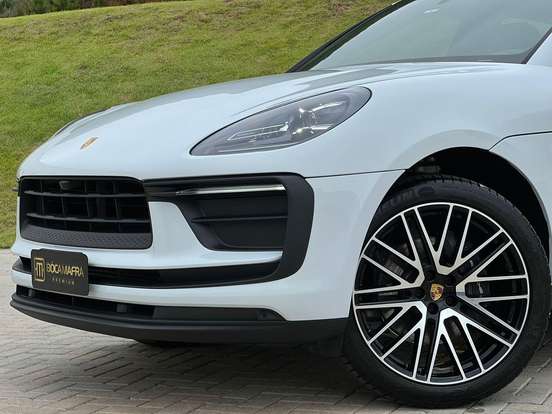 PORSCHE-MACAN-2022