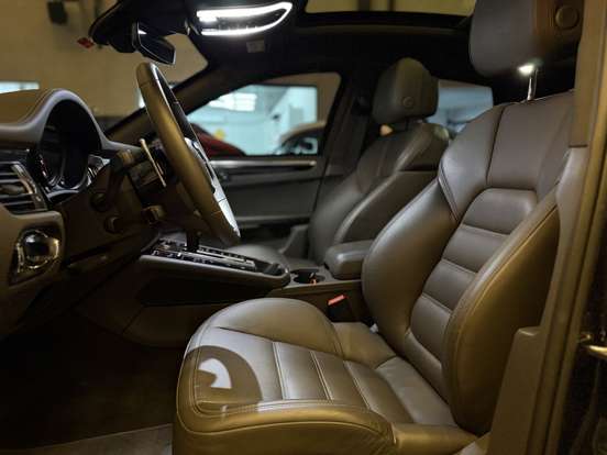 PORSCHE-MACAN-2025