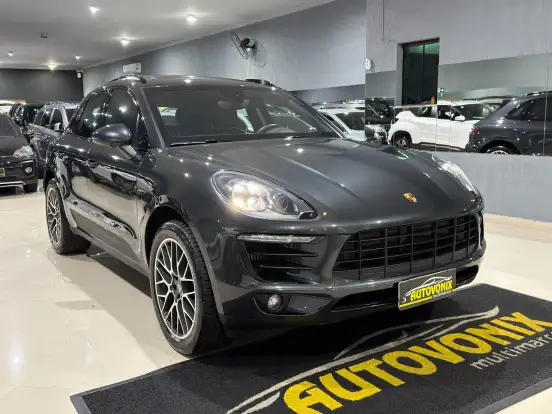 PORSCHE-MACAN-2016
