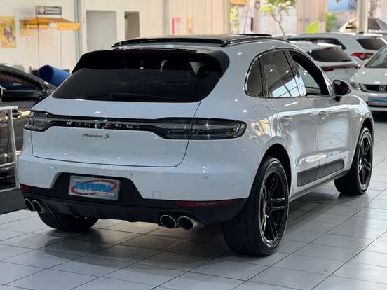 PORSCHE-MACAN-2019