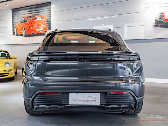PORSCHE-MACAN-2024