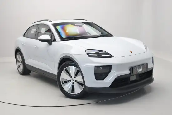 PORSCHE-MACAN-2025