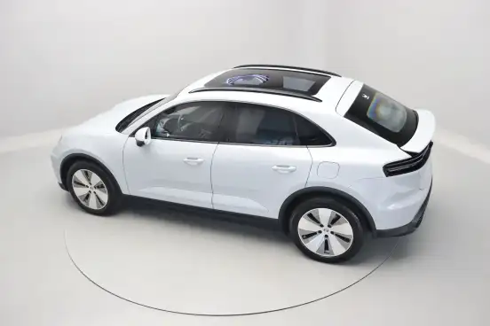PORSCHE-MACAN-2025
