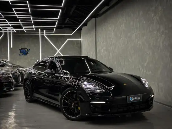 PORSCHE-PANAMERA-2023