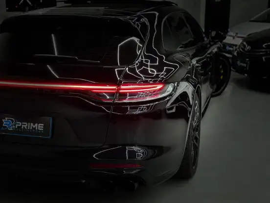 PORSCHE-PANAMERA-2023