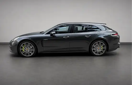 PORSCHE-PANAMERA-2023