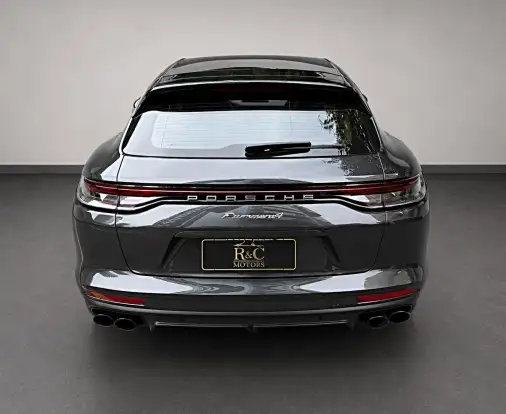 PORSCHE-PANAMERA-2023