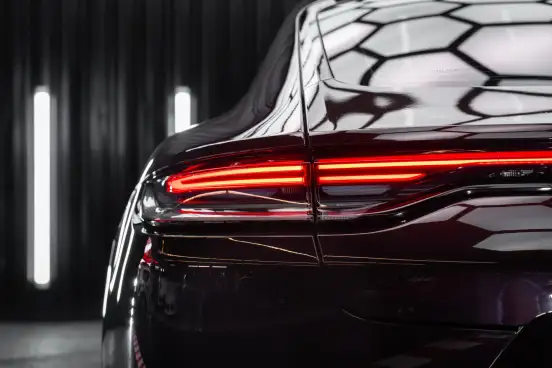 PORSCHE-PANAMERA-2023