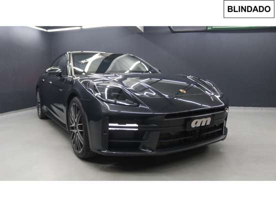 PORSCHE-PANAMERA-2025