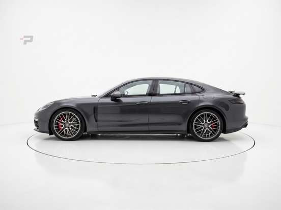 PORSCHE-PANAMERA-2025