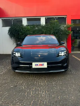 PORSCHE TAYCAN 4 CROSS TURISMO ELÉTRICO