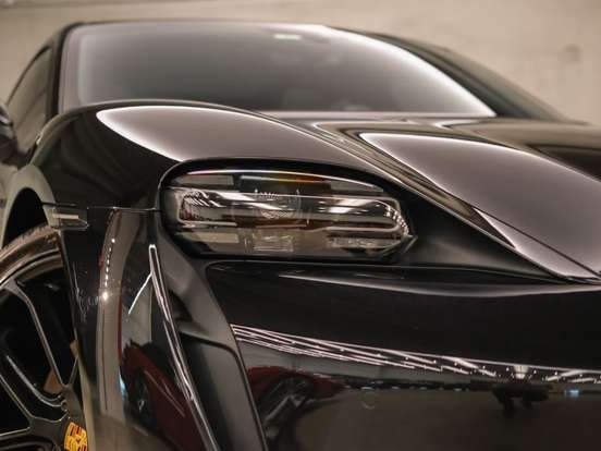 PORSCHE-TAYCAN-ELÉTRICO PORSCHE-TAYCAN-2021