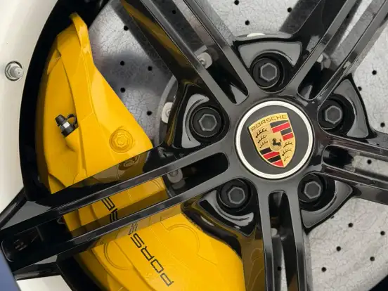 PORSCHE-TAYCAN-TURBO S ELÉTRICO PORSCHE-TAYCAN-2023