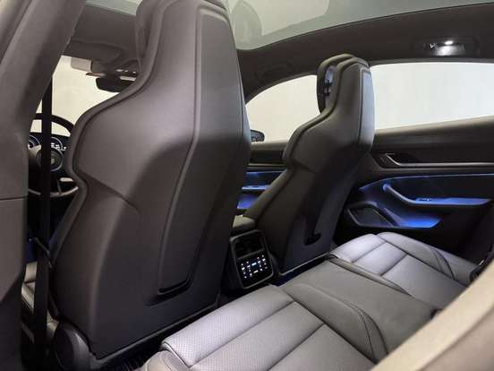 PORSCHE-TAYCAN-TURBO S ELÉTRICO PORSCHE-TAYCAN-2020