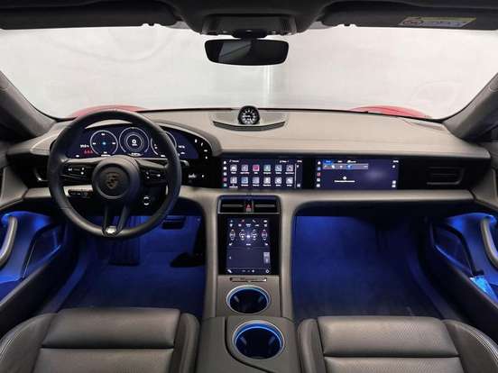 PORSCHE-TAYCAN-TURBO S ELÉTRICO PORSCHE-TAYCAN-2020