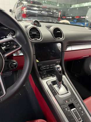 PORSCHE-718-2024