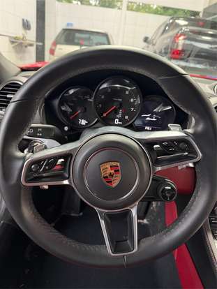 PORSCHE-718-2024
