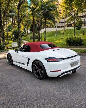 PORSCHE-718-2023