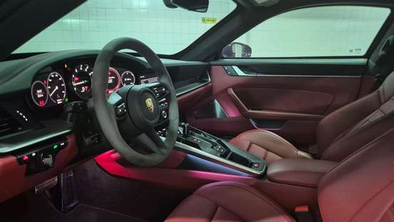 PORSCHE-911-2023
