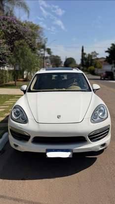 PORSCHE-CAYENNE-2011