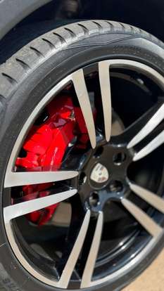 PORSCHE-CAYENNE-2011