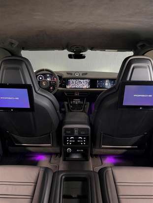 PORSCHE-CAYENNE-2025