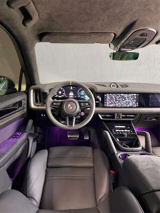 PORSCHE-CAYENNE-2025