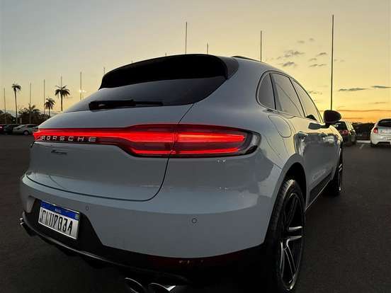 PORSCHE-MACAN-2.0 16V GASOLINA 4P AUTOMÁTICO PORSCHE-MACAN-2021