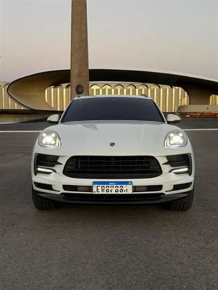 PORSCHE-MACAN-2021