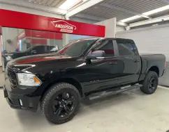 RAM 1500 5.7 V8 GASOLINA LIMITED NIGHT EDITION CD 4X4 AUTOMÁTICO RAM 1500 5.7 V8 GASOLINA LIMITED NIGHT EDITION CD 4X4 AUTOMÁTICO